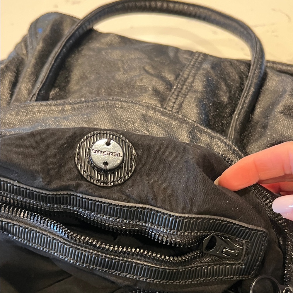 Diesel Black Leather shoulder toe Bag - Picture 6 of 15
